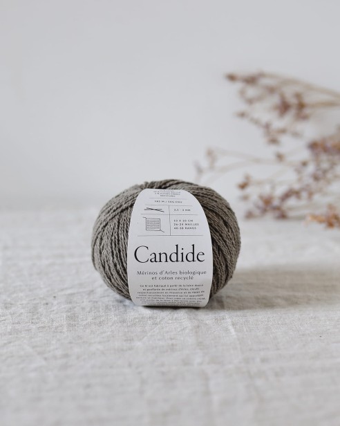 Candide loutre étiquette de rerum natura