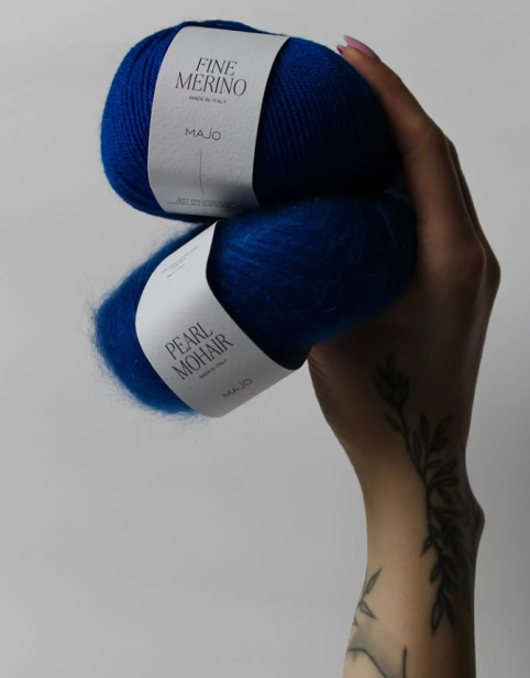 fine merino + pearl mohair, kolor ELECTRIC BLUE